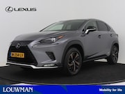 Lexus NX - 300h AWD Premium | Stoelverwarming | Lederen bekleding | Pre