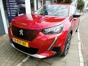 Peugeot e-2008 - EV Allure Pack 50 kWh 12 maanden Bovag garantie carplay/andr