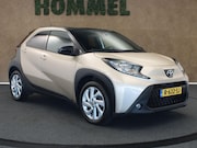 Toyota Aygo X - 1.0 VVT-i S-CVT Pulse - VOORSTOELEN VERWARMD - ADAPTIVE CRUI