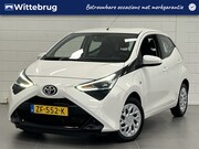 Toyota Aygo - 1.0 VVT-i x-play AUTOMAAT | ANDROID / APPLE NAVIGATIE | AIRC