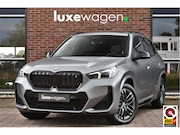 BMW iX1 - xDrive30 M-Sport Pano Trekh ACC H/K HUD 360 e-zetels Frozen-