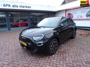 Fiat 600 - 1.2 Hybrid La Prima Automaat 18"LMV/Navi./Apple Car Play/And