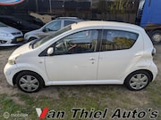 Toyota Aygo - 1.0-12V Aspiration Green