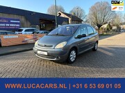 Citroën Xsara Picasso - 1.8i-16V Différence 2