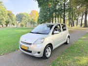 Daihatsu Sirion - 2 1.0-12V Premium nieuwe apk