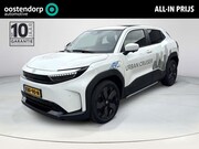 Toyota Urban Cruiser - Executive 61 kWh **PANORAMA DAK/ STUURVERWARMING/ DODEHOEK D