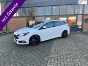 Ford Focus - 2.0 ST Cruise control, Xenon, Sync, Lane assist