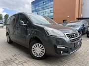 Peugeot Partner - 1.2 Benzine Trekhaak Nieuwe Riem Camera CarPlay