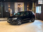 Volvo XC40 - 2.0 T4 R-Design