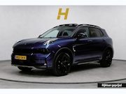 Lynk & Co 01 - 1.5 | Zwart optiek | Panoramadak | Camera | Navigatie | Memo