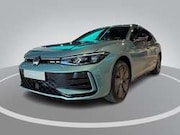 Volkswagen Passat - R-Line Edition 1.5 eHybrid 204 PK 6 DSG · Draadloz