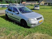 Opel Astra - 1.6-16V Club