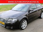 Audi A3 - 1.6 FSI Ambiente // AIRCO / LMV //