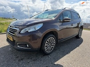 Peugeot 2008 - 1.2 PureTech Active Pack Premium Airco Navi PDC Trekhaak