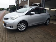 Toyota Yaris - 1.0 VVT-i Aspiration | Airco | L.M velgen | Trekhaak
