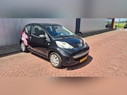 Peugeot 107 - 1.0-12V XR 1.2 ZEER ZUINIG MET NWE APK EN ONDERHOUDSBEURT