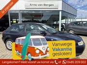 Audi A3 - 1.6 Attraction, climatronic, cruisecontrol, trekhaak, top on