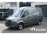 Mercedes-Benz Sprinter - 317 CDI L2H2 Pro LED, Geveerde stoel, Navigatie met camera