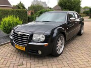 Chrysler 300C - 5.7 V8 HEMI Aut. Tik in motor