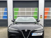 Alfa Romeo Giulia - 2.2 JTDm / 19 inch velgen / Cruise Control / Navi
