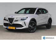 Alfa Romeo Junior - 1.2 Turbo Hybrid Ibrida | Adaptieve cruise control | Full-LE