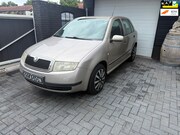 Skoda Fabia - 1.4-16V 5DR Airco CC PDC TREKHAAK