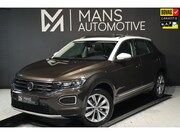 Volkswagen T-Roc - 1.5 TSI / PANODAK / ACC / CAMERA / CARPLAY / STUUR+STOELVERW