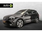 Volkswagen Tiguan - 2.0 TSI 4Motion Highline Business R | Trekhaak | Pano | 20"