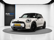MINI Cooper - 3-Deurs 1.5 Business Edition (LED, STOELVERWARMING, NAVI, 17