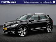 Volkswagen Tiguan - 1.5 TSI R-Line / Digitaal dashboard / Pano / Dyn audio / Nav