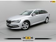 Skoda Superb - Combi 1.4 TSI iV Style * AUTOMAAT * Trekhaak * Navigatiesyst