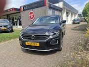 Volkswagen T-Roc - 1.5 TSI Navi, Trekhaak, ACC, Camera