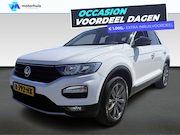 Volkswagen T-Roc - 1.5 TSI Style Business | Achteruitrijcamera | Draadloze tele