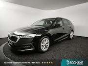 Skoda Octavia - Combi 1.0 e-TSI Business Edition | Panoramadak | Stoelverwar