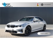 BMW 3-serie - 320i Executive Edition - Stoelverwarming - HUD - LED - Navi