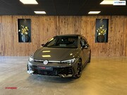 Volkswagen Golf - 1.5 eTSI R-Line / 360 Camera / Pano / H/K / Stoel/Stuur verw