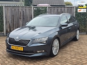 Skoda Superb - Combi 1.4 TSI ACT Ambition APP, TREKHAAK, PDC, STOELV.