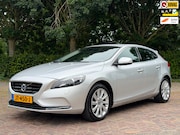 Volvo V40 - 1.5 T3 Momentum Automaat, Trekhaak, Navi, Parkeersensor, Xen