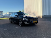 Volvo V60 - 2.4 D6 AWD Plug-In Hybrid Summum