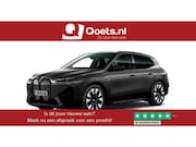 BMW iX - xDrive40 Sportpakket - Trekhaak - Panoramadak - Multifunctio