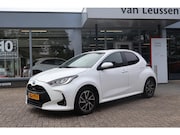 Toyota Yaris - 1.5 Hybrid 115 DYNAMIC STOELVERW. LED KOPLAMPEN LENDE STEUN