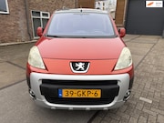 Peugeot Partner - 1.6 Outdoor apk gekeurd