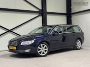 Volvo V70 - 2.0 T4 Polar | navi | leder | 81000km | 2e eigenaar | trekha