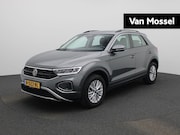 Volkswagen T-Roc - 1.5 TSI Life Business 150 PK| Parkeersensoren | Apple Carpla
