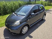 Toyota Aygo - 1.0-12V Dynamic Blue AUTOMAAT, AIRCO, APK