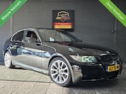 BMW 3-serie - 320i High Executive |CARPLAY|CAMERA|XENON|TREKHAAK
