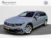 Volkswagen Passat - Variant 1.4 TSI PHEV GTE Business | Trekhaak | LED | DAB | A