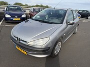 Peugeot 206 - 1.1 XN