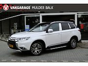 Mitsubishi Outlander - 2.0 Connect Pro | android auto / apple carplay | trekhaak