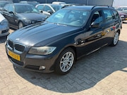 BMW 3-serie - 318i 2009 LCI Facelift Zwart Automaat